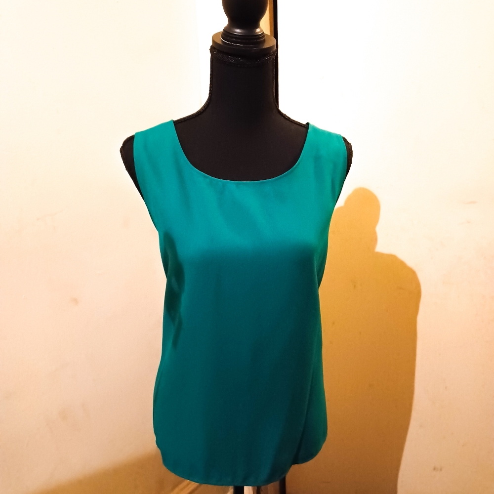 Women's  Plus Size Green Sleeveless Shirt